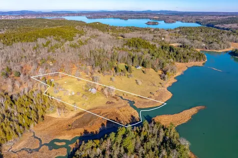 26 Tidal Creek Road Brooksville ME 04642