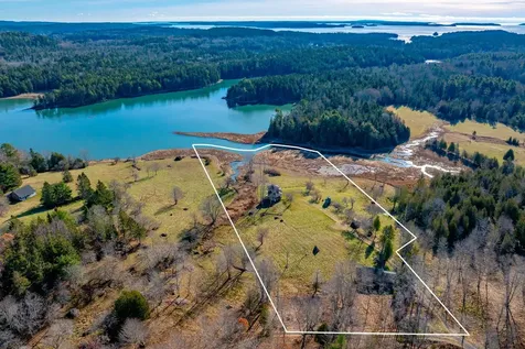 26 Tidal Creek Road Brooksville ME 04642