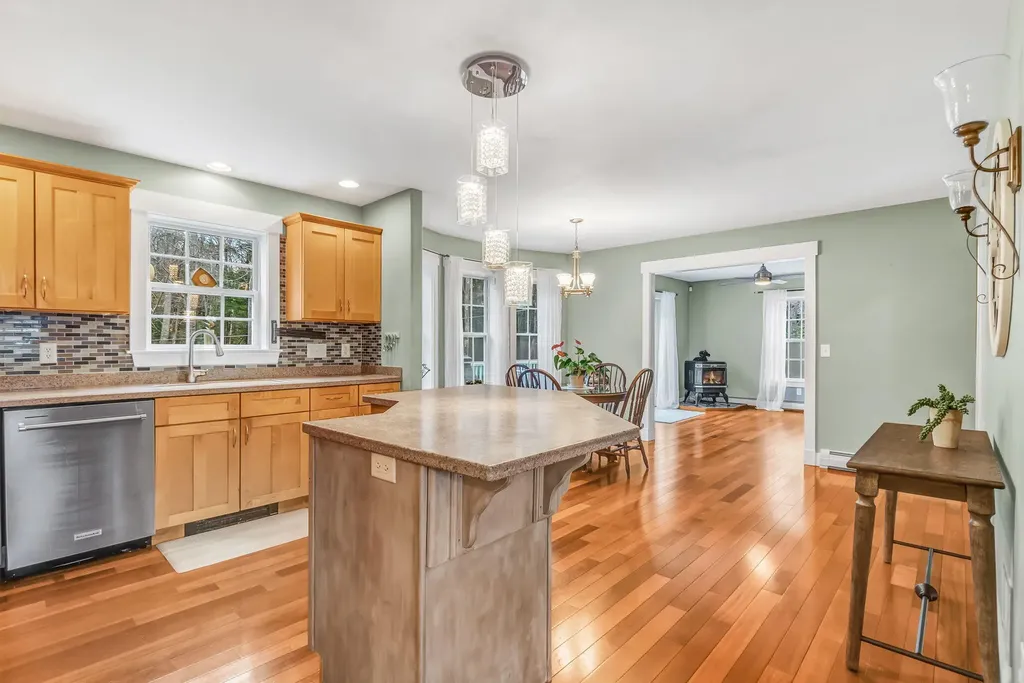 78 Star Drive Minot ME 04258