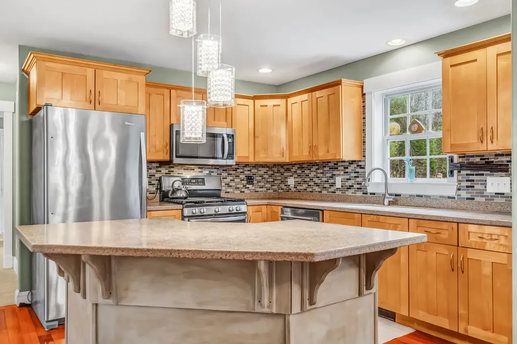 78 Star Drive Minot ME 04258