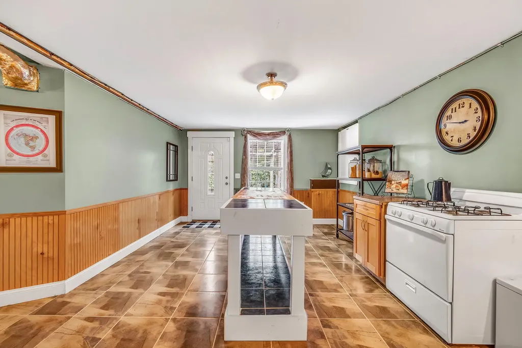 78 Star Drive Minot ME 04258