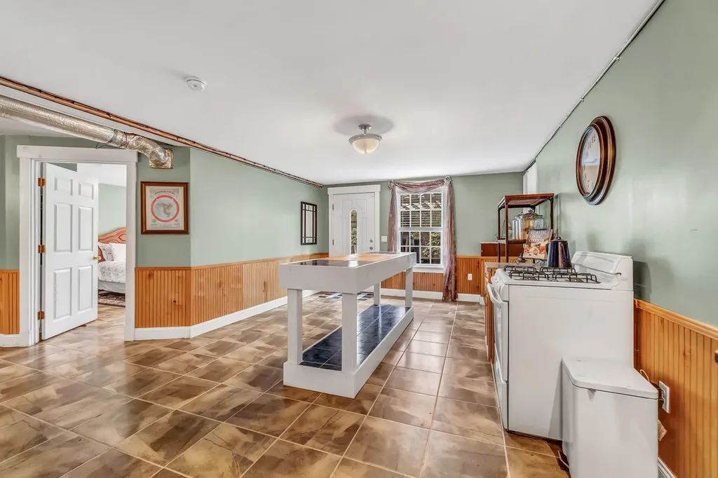 78 Star Drive Minot ME 04258