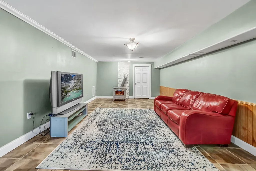 78 Star Drive Minot ME 04258