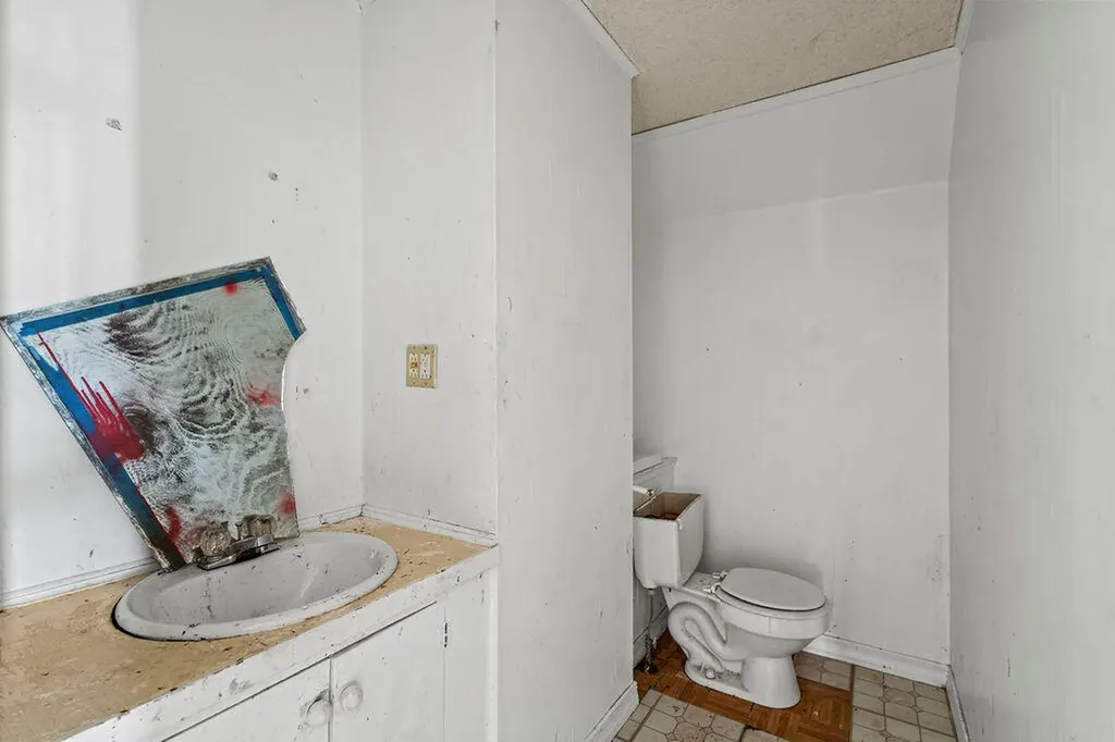 82 Summer Street Dover-foxcroft ME 04426