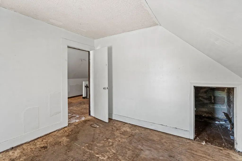 82 Summer Street Dover-foxcroft ME 04426