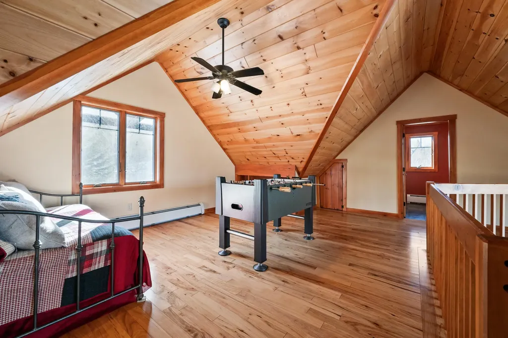 39 Adams Wulff Lane Sandy River Plt ME 04970