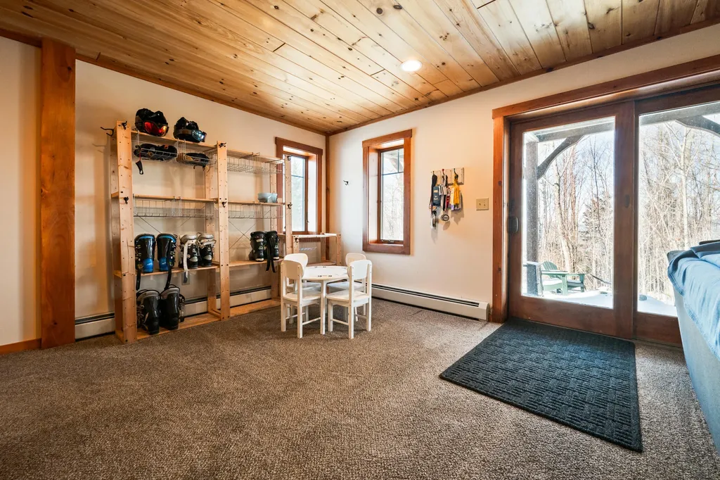 39 Adams Wulff Lane Sandy River Plt ME 04970