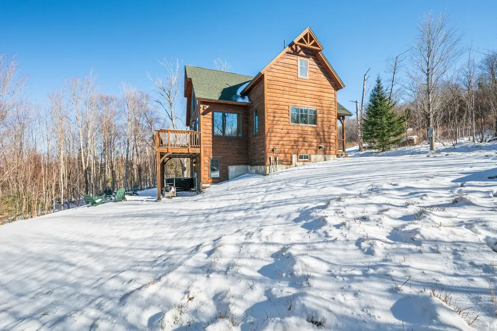 39 Adams Wulff Lane Sandy River Plt ME 04970