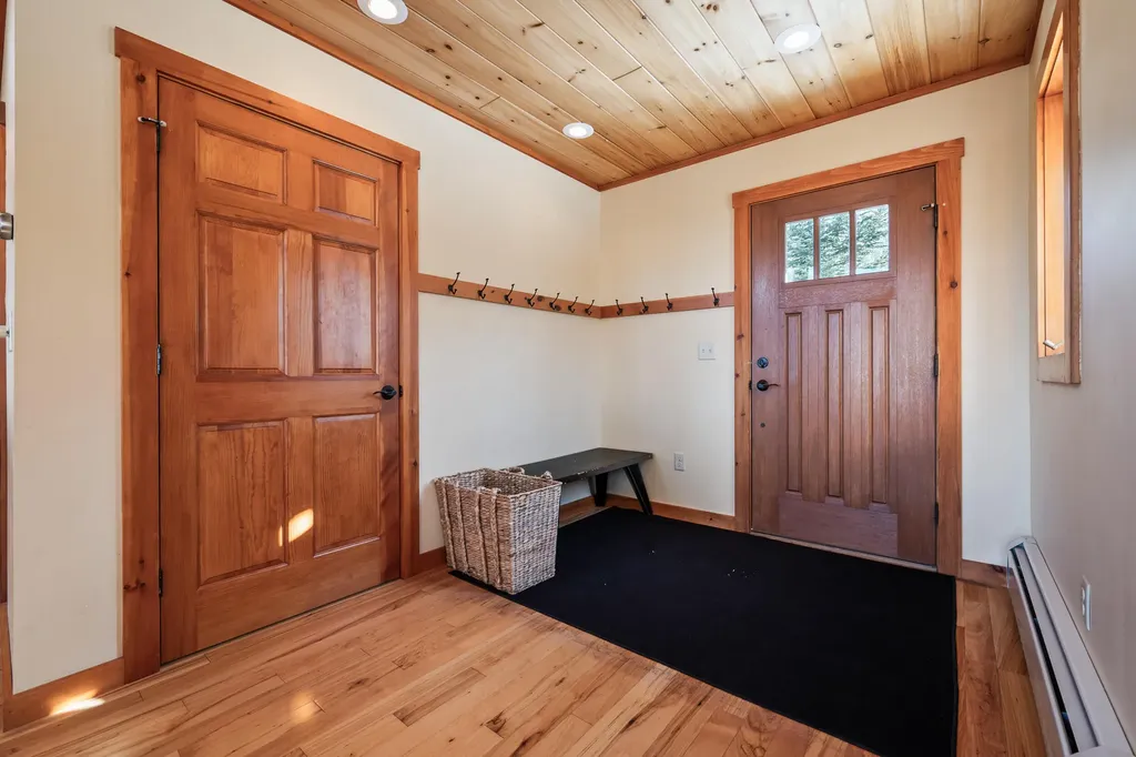 39 Adams Wulff Lane Sandy River Plt ME 04970