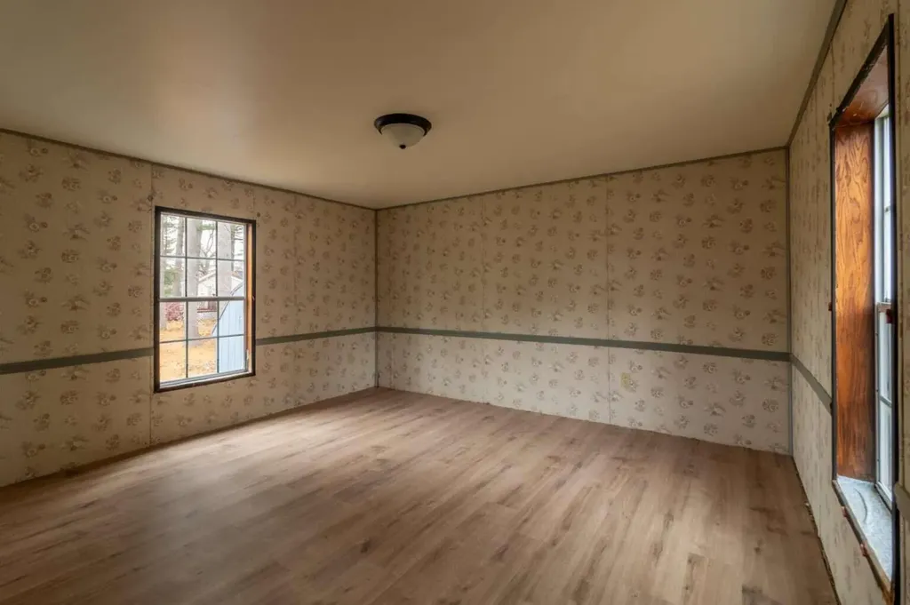 17 Tufton Street Brunswick ME 04011