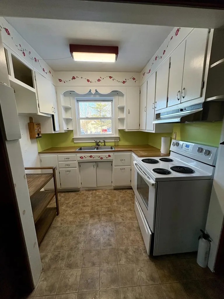 12 Williams Road Hodgdon ME 04730