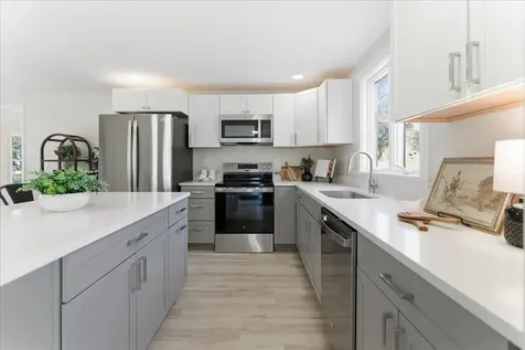 670 Wiscasset Road Boothbay ME 04537