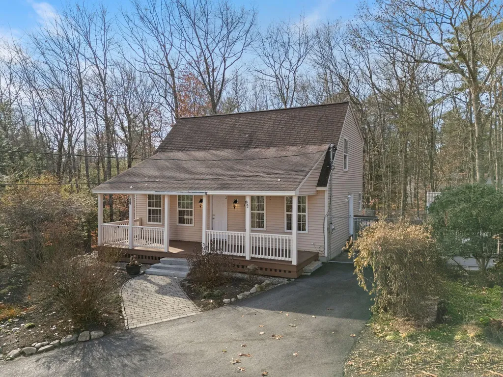 4 Chelsey Lane Gray ME 04039