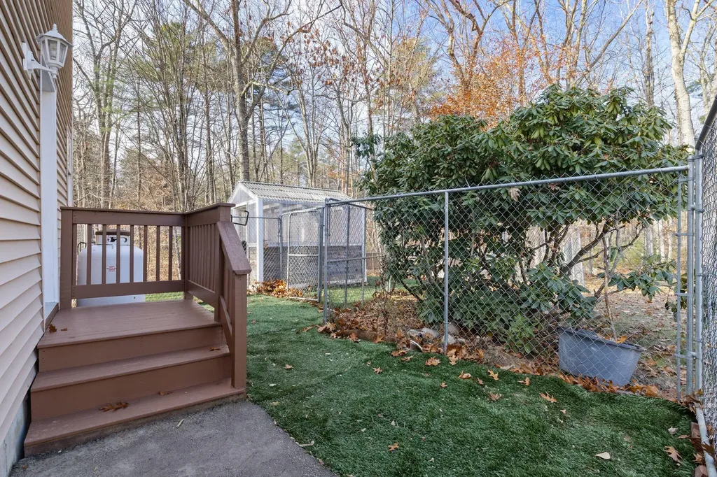 4 Chelsey Lane Gray ME 04039