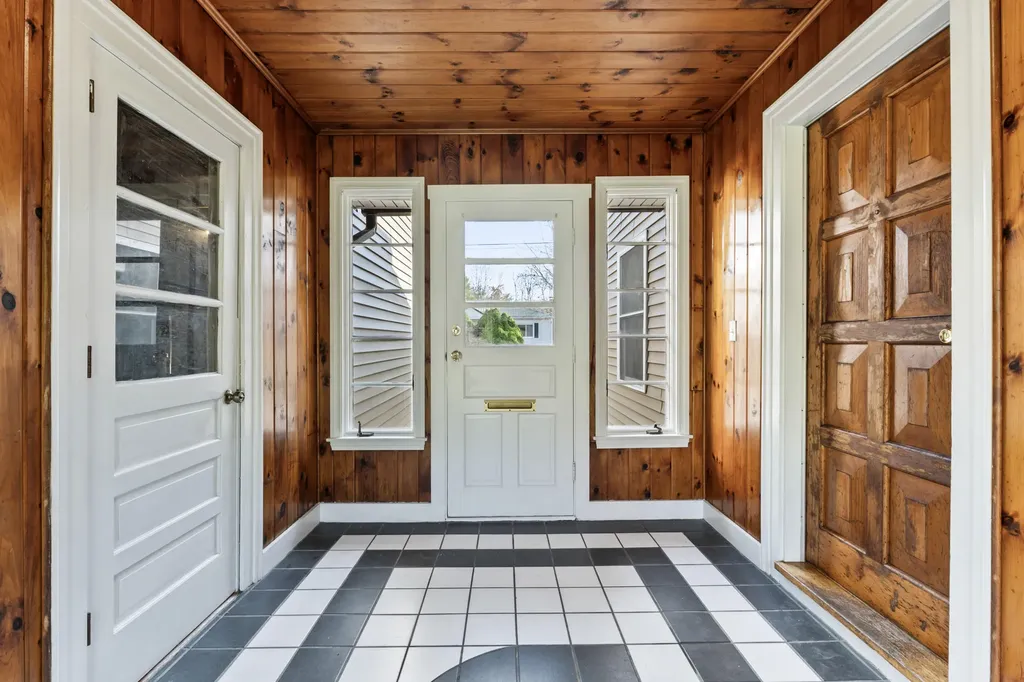 10 Penley Street Augusta ME 04330