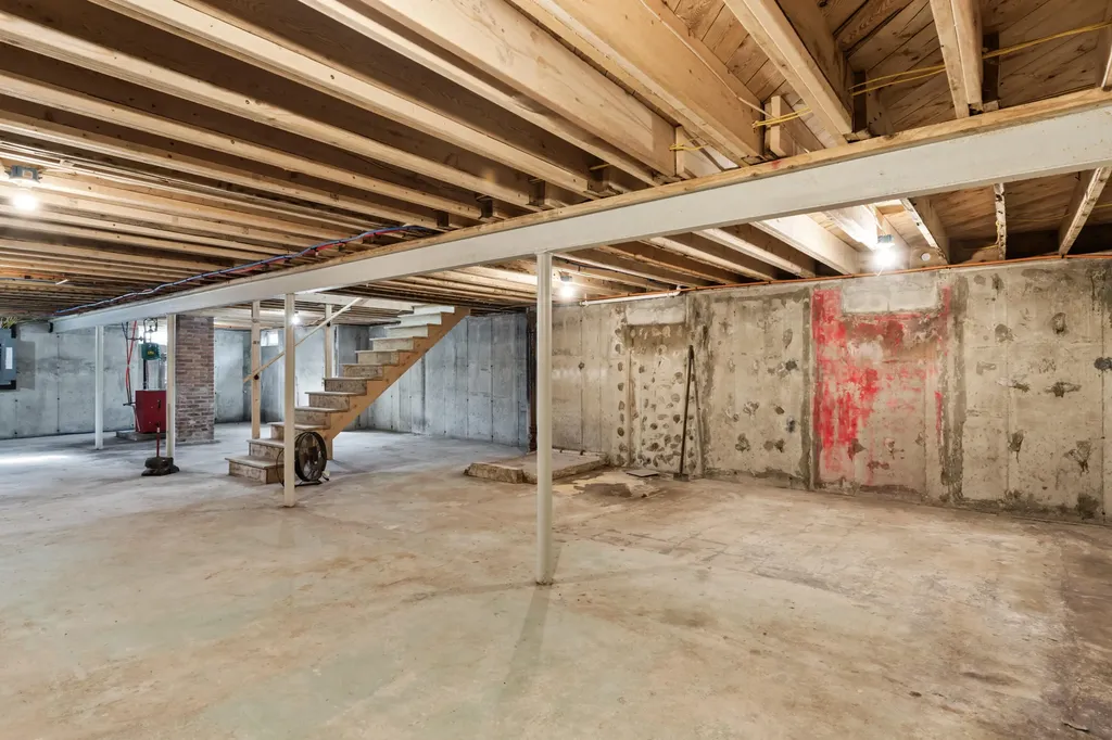 10 Penley Street Augusta ME 04330