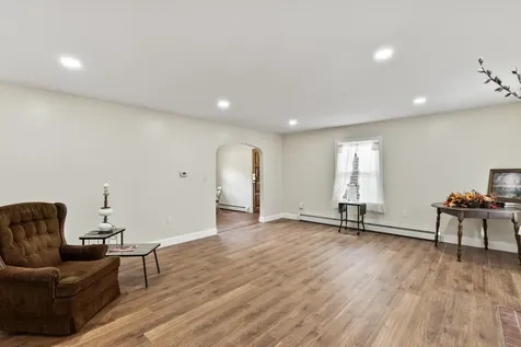 10 Penley Street Augusta ME 04330