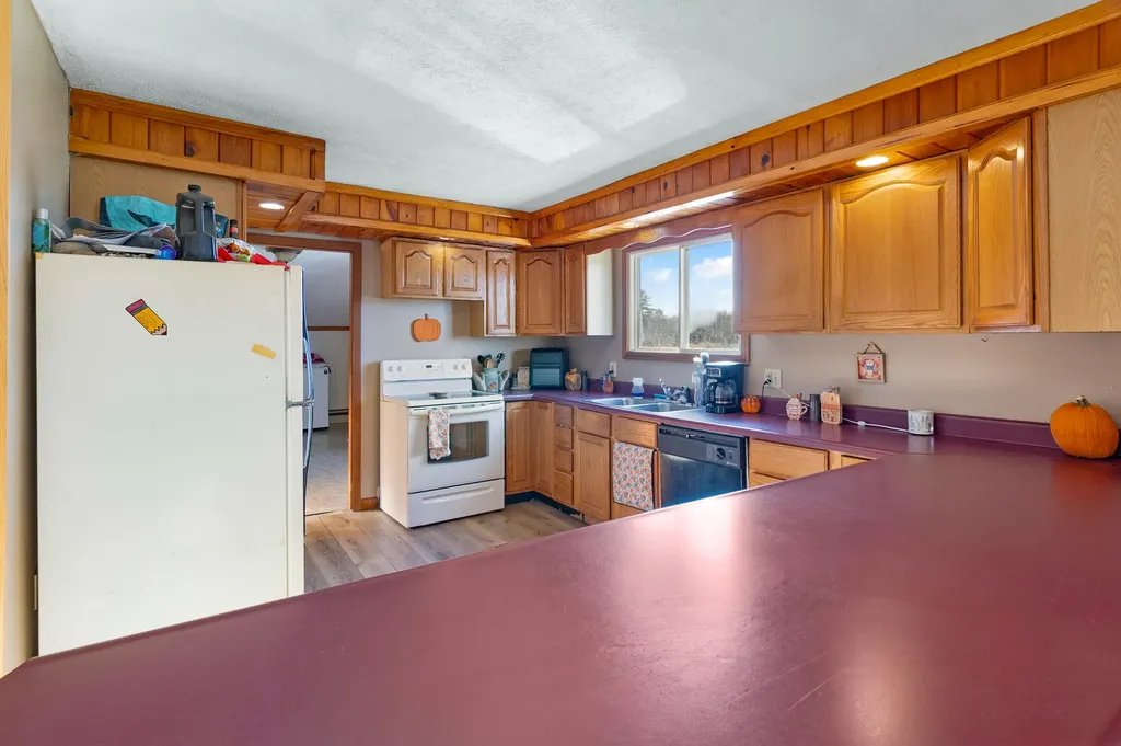 147 Upper Pond Road Litchfield ME 04350