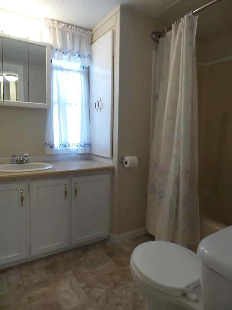 17 Maple Street Vassalboro ME 04989