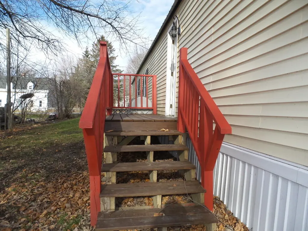 17 Maple Street Vassalboro ME 04989