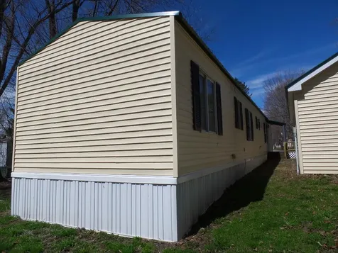 17 Maple Street Vassalboro ME 04989