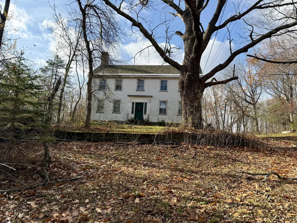 489 Back Road Skowhegan ME 04976