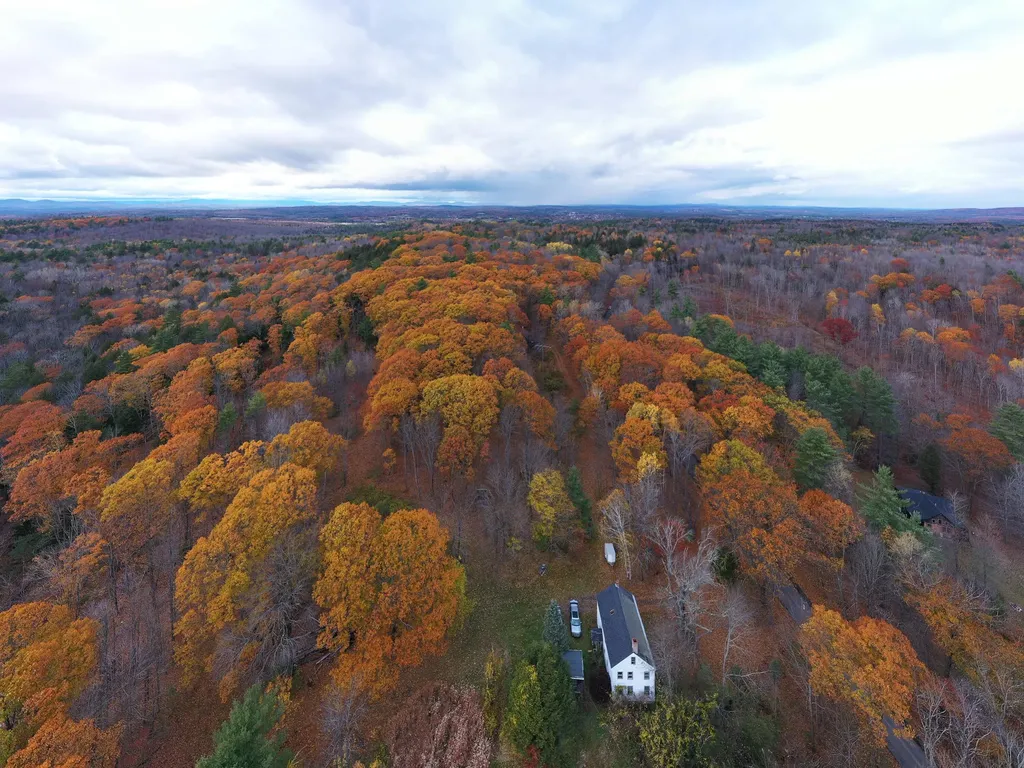 489 Back Road Skowhegan ME 04976