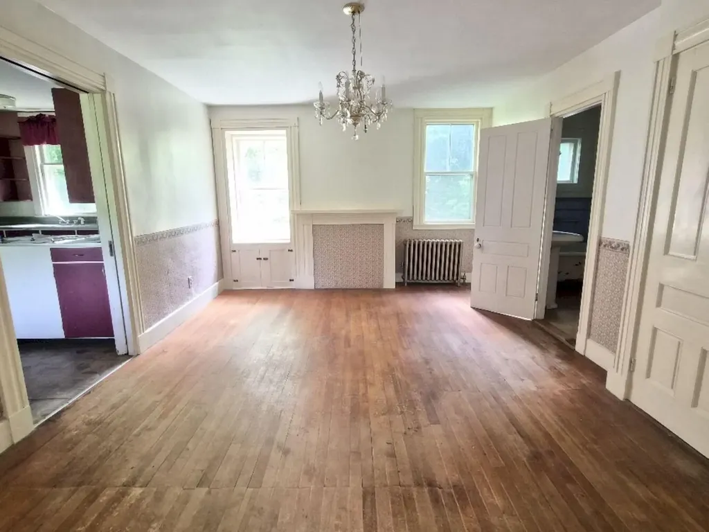 55 Cape Cod Hill Road New Sharon ME 04955
