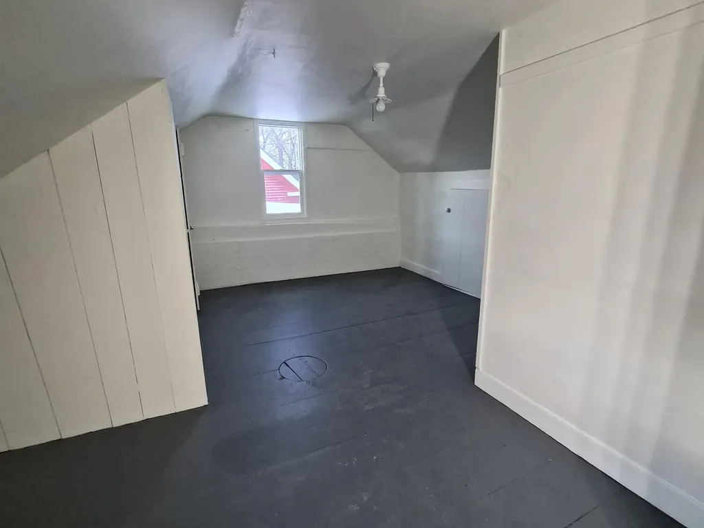 55 Cape Cod Hill Road New Sharon ME 04955