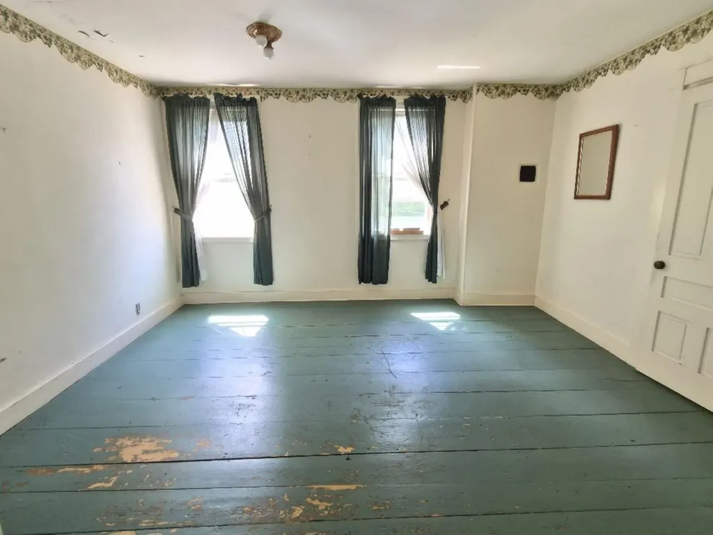 55 Cape Cod Hill Road New Sharon ME 04955
