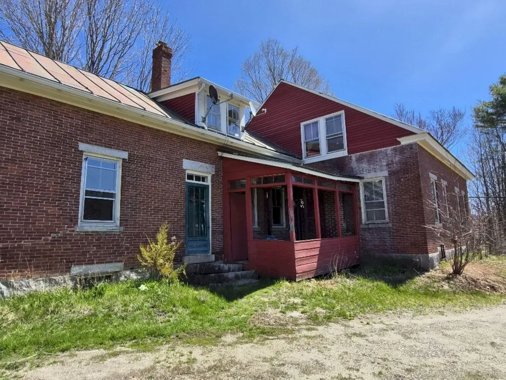 55 Cape Cod Hill Road New Sharon ME 04955