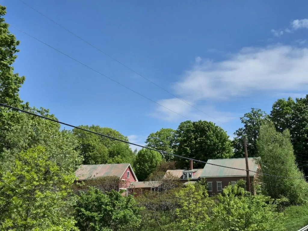 55 Cape Cod Hill Road New Sharon ME 04955