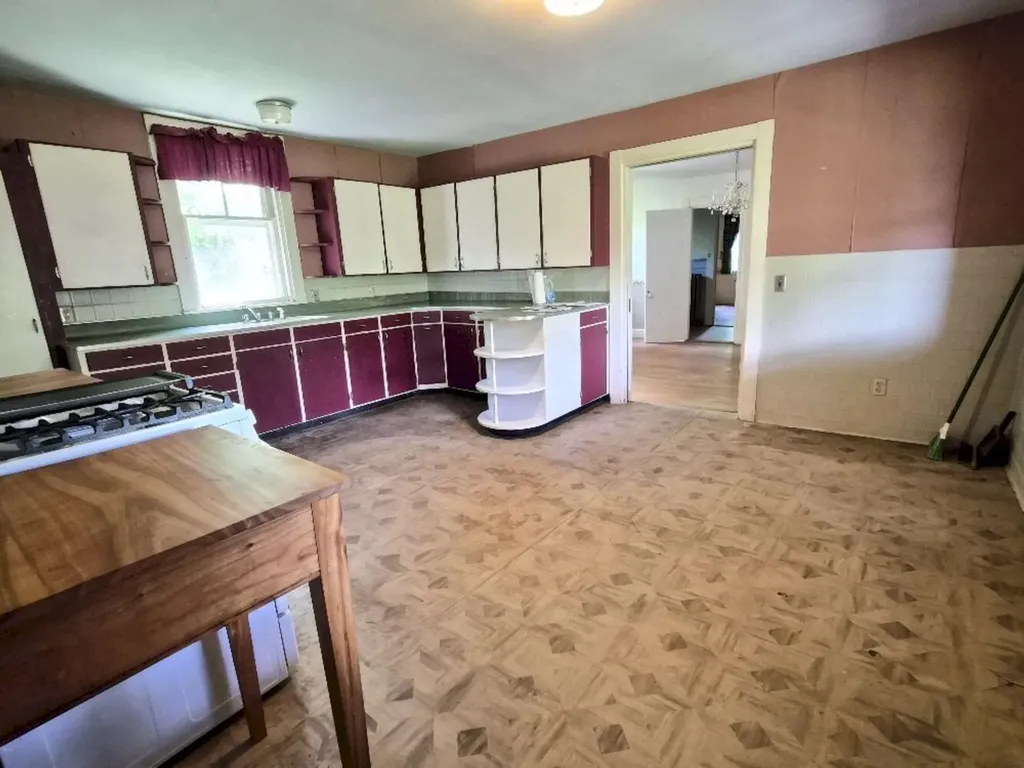55 Cape Cod Hill Road New Sharon ME 04955