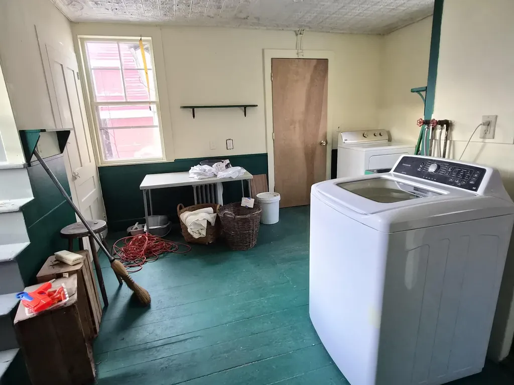 55 Cape Cod Hill Road New Sharon ME 04955