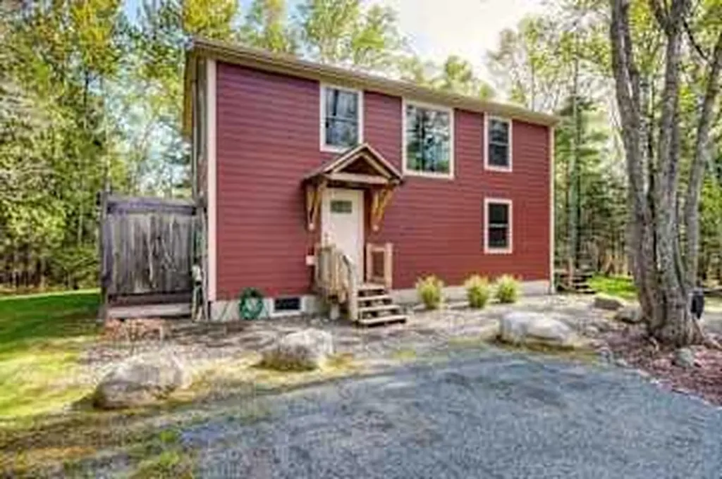 782 Lamoine Beach Road Lamoine ME 04605