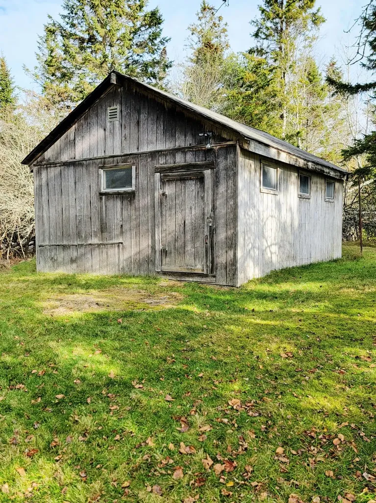 563 Eastside Road Hancock ME 04640
