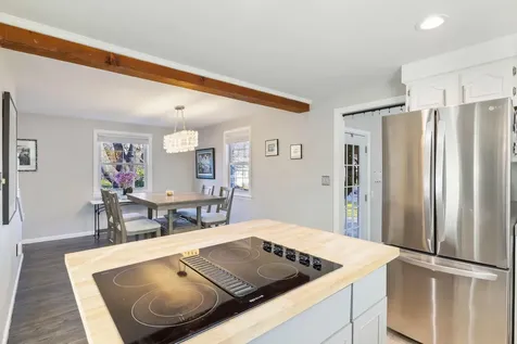4 Jewett Road Cape Elizabeth ME 04107