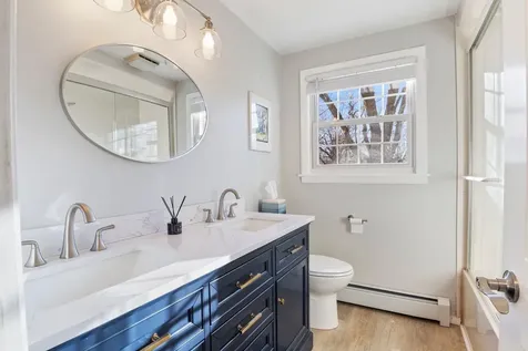 4 Jewett Road Cape Elizabeth ME 04107