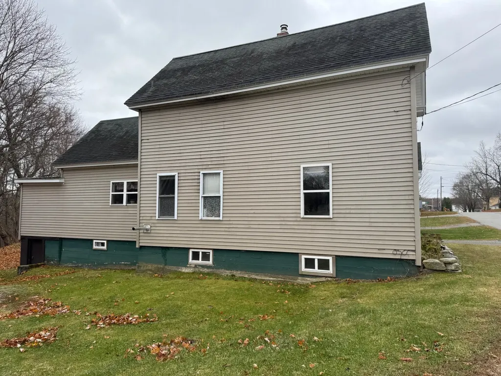 31 Gardner Street Patten ME 04765