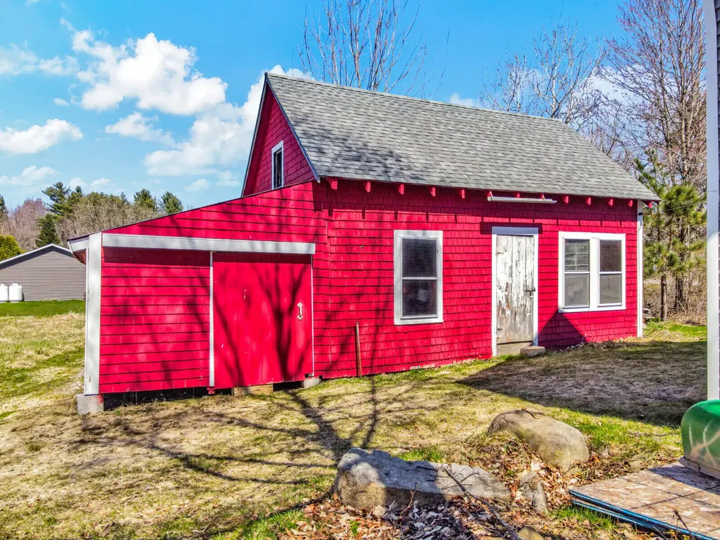 55 Lewis Road Sidney ME 04330
