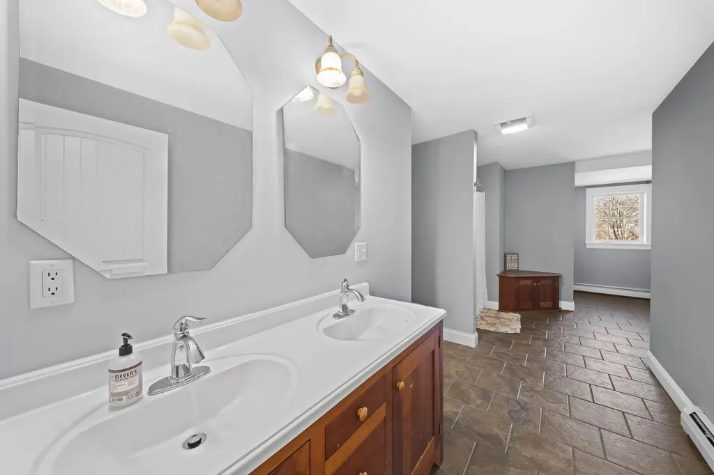 130 Kennard Road Newburgh ME 04444