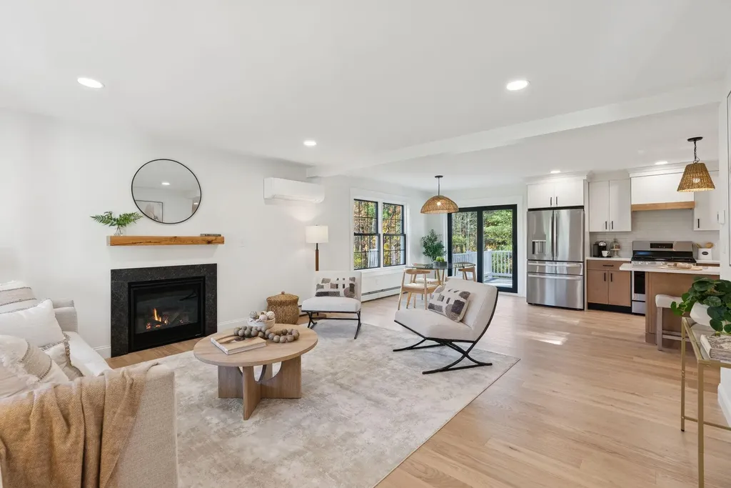 4 Furbish Lane Kennebunk ME 04043