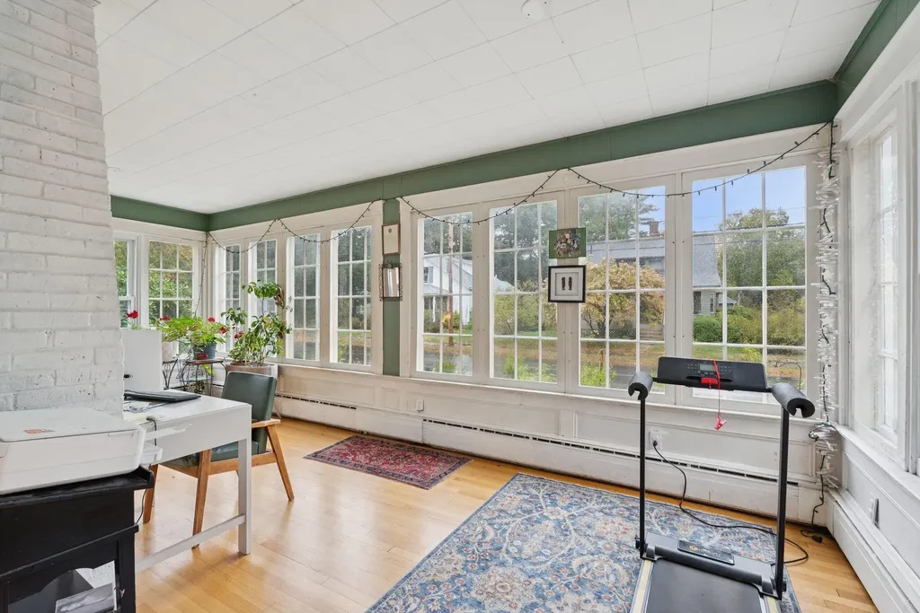 84 Spring Street Brunswick ME 04011