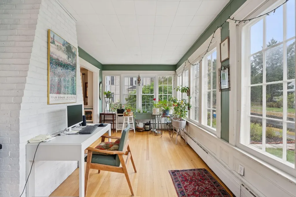 84 Spring Street Brunswick ME 04011