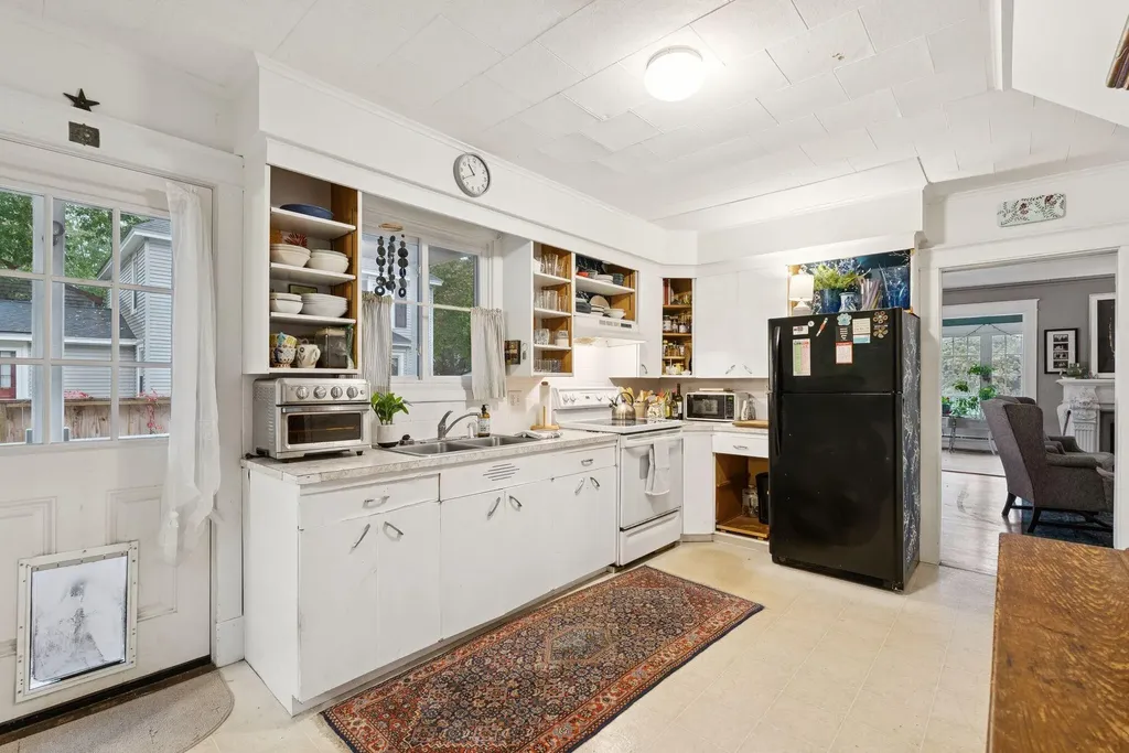 84 Spring Street Brunswick ME 04011