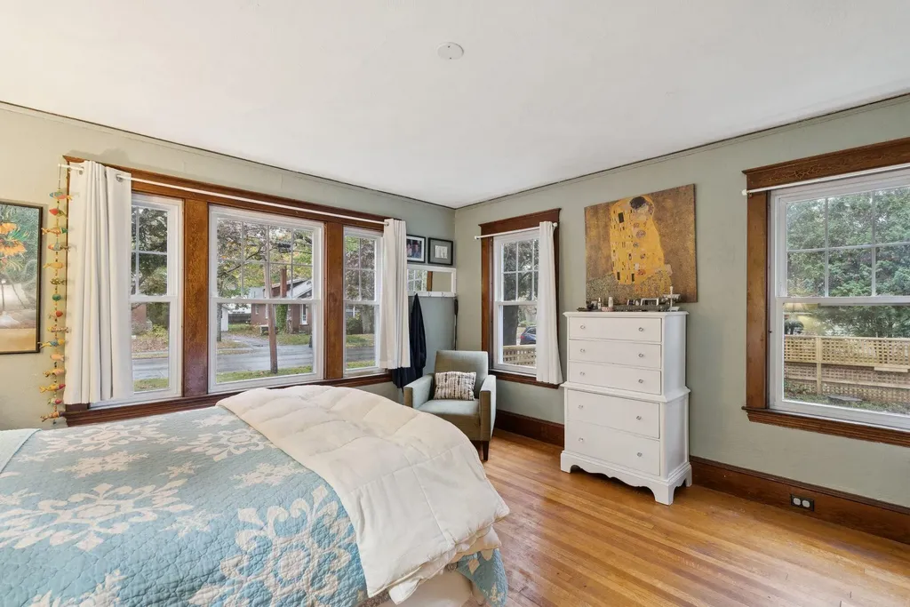 84 Spring Street Brunswick ME 04011