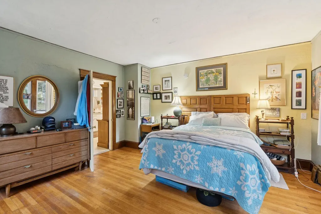84 Spring Street Brunswick ME 04011