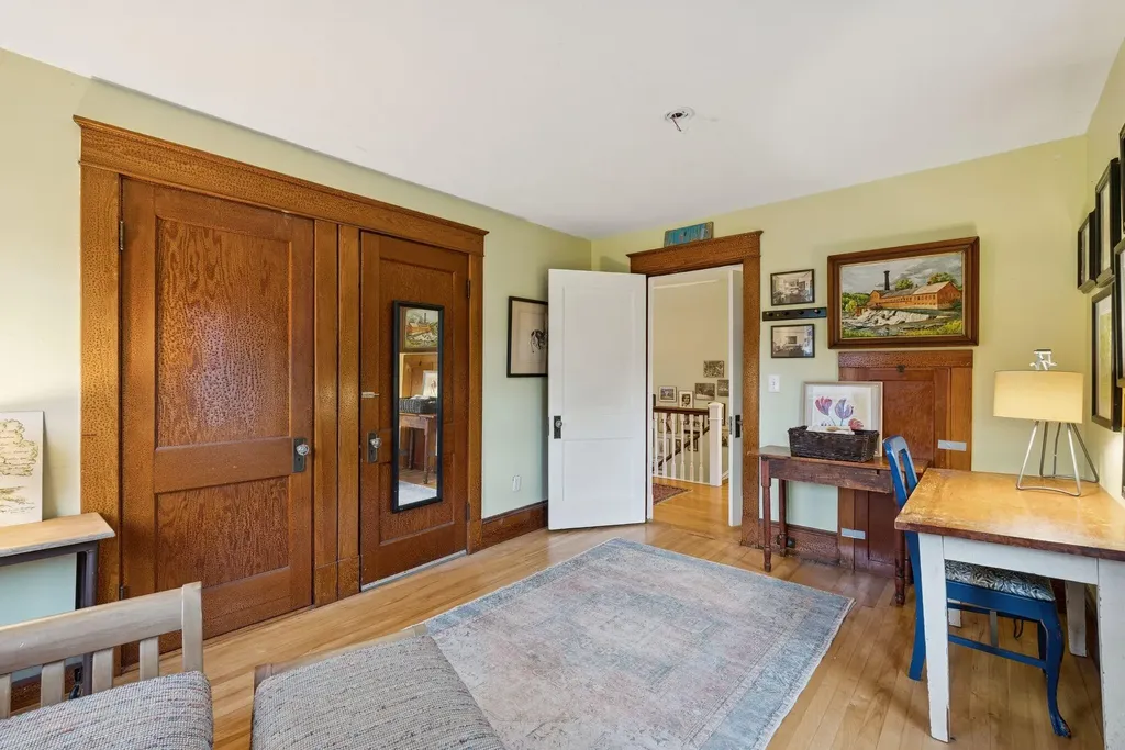 84 Spring Street Brunswick ME 04011