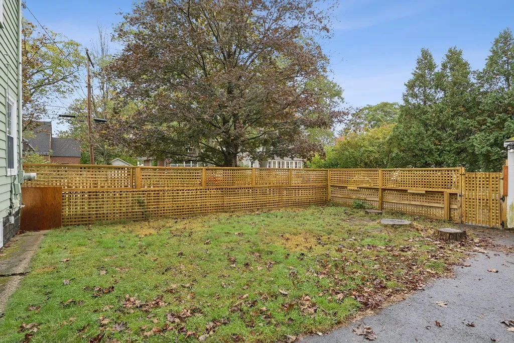 84 Spring Street Brunswick ME 04011