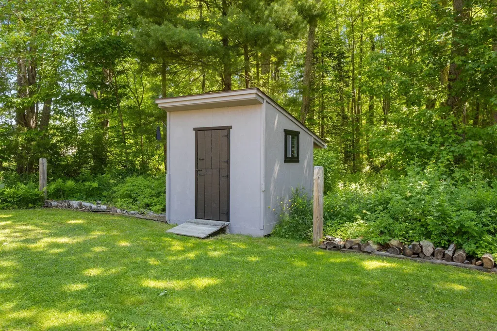 208 New Road Arundel ME 04046
